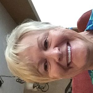 Meet your Posher, Sharon